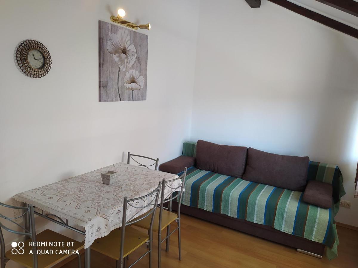 Apartments Ante Tribalj エクステリア 写真
