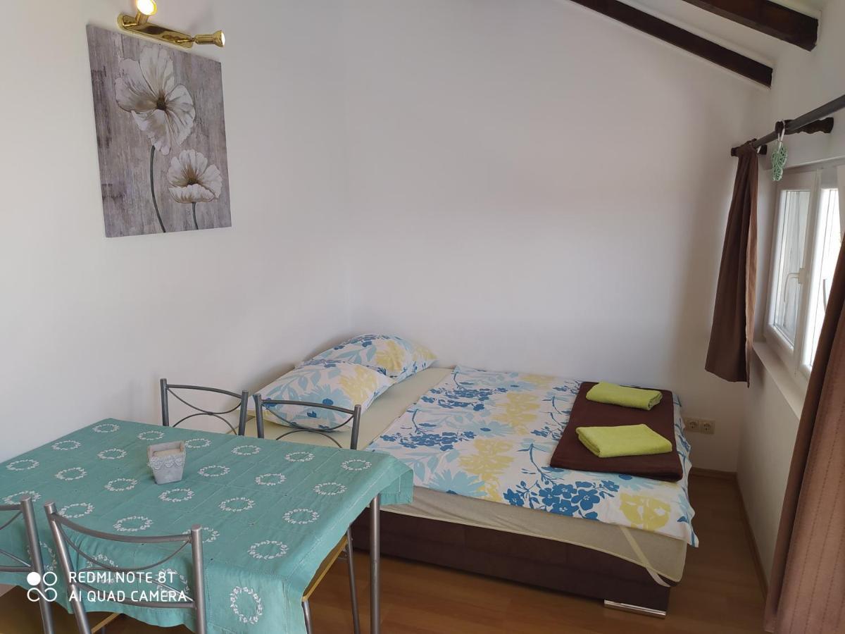 Apartments Ante Tribalj エクステリア 写真