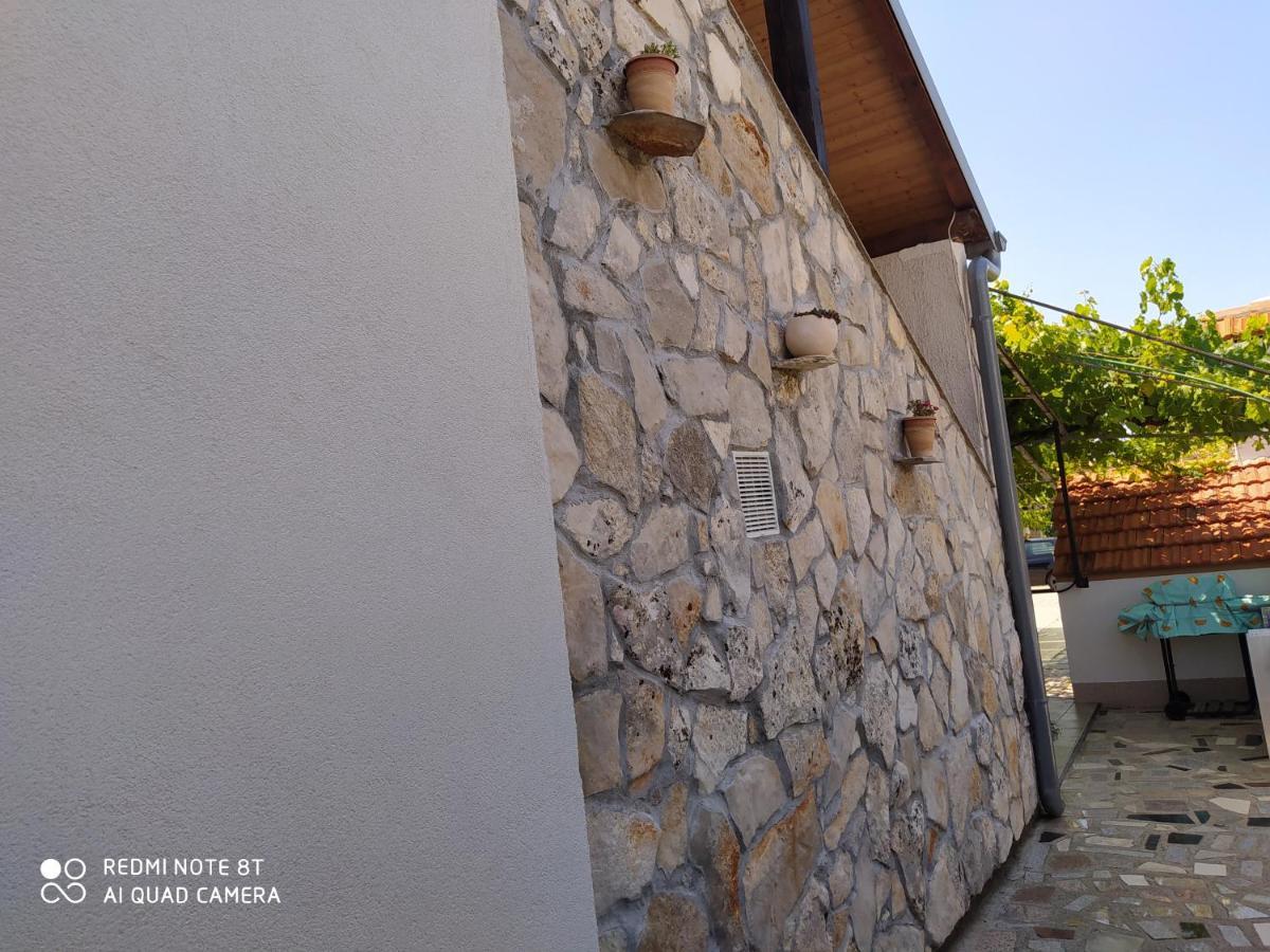 Apartments Ante Tribalj エクステリア 写真
