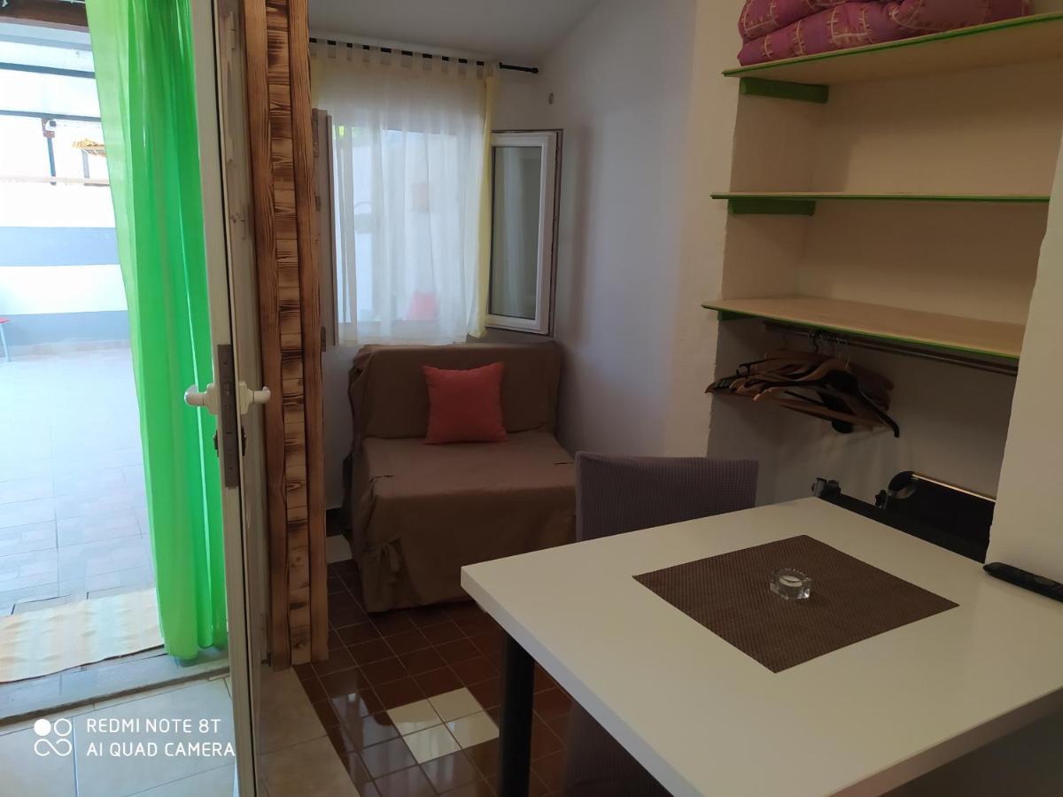 Apartments Ante Tribalj エクステリア 写真