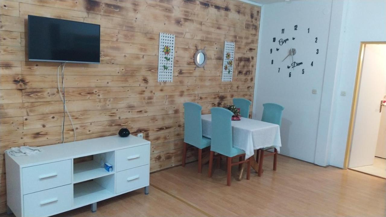 Apartments Ante Tribalj エクステリア 写真