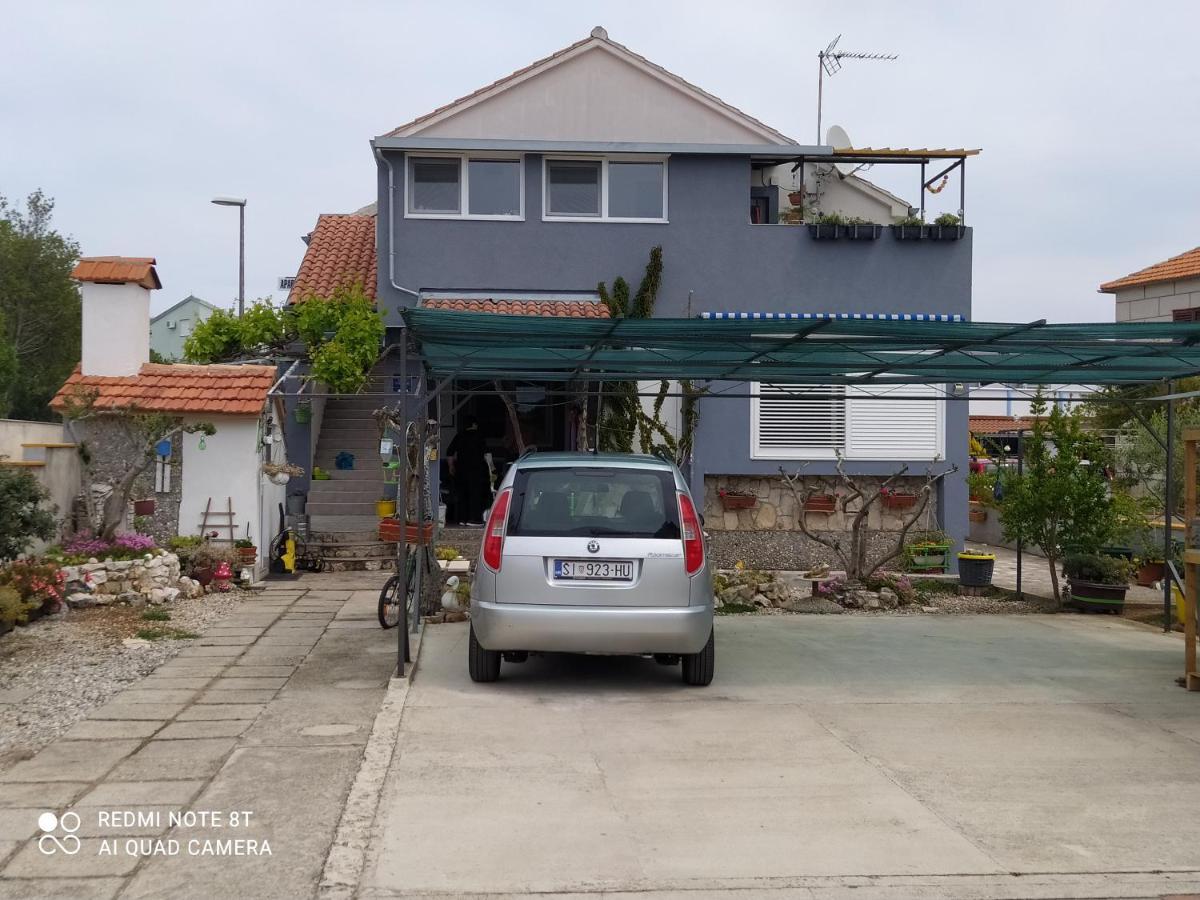 Apartments Ante Tribalj エクステリア 写真