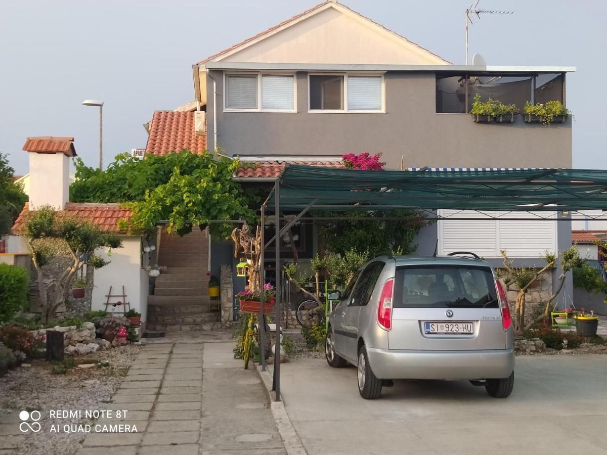 Apartments Ante Tribalj エクステリア 写真