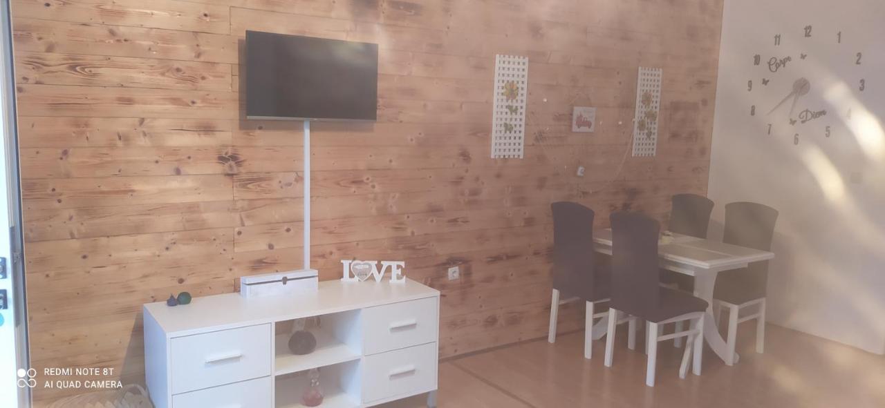 Apartments Ante Tribalj エクステリア 写真